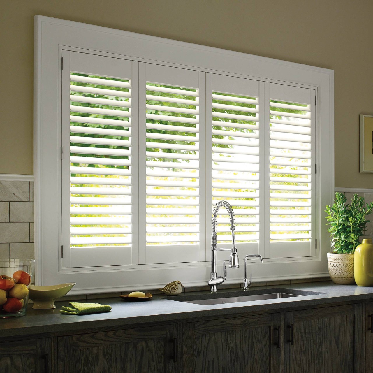 Hunter Douglas Palm Beach™ Polysatin™ Vinyl Shutters near Santa Fe, New Mexico (NM)